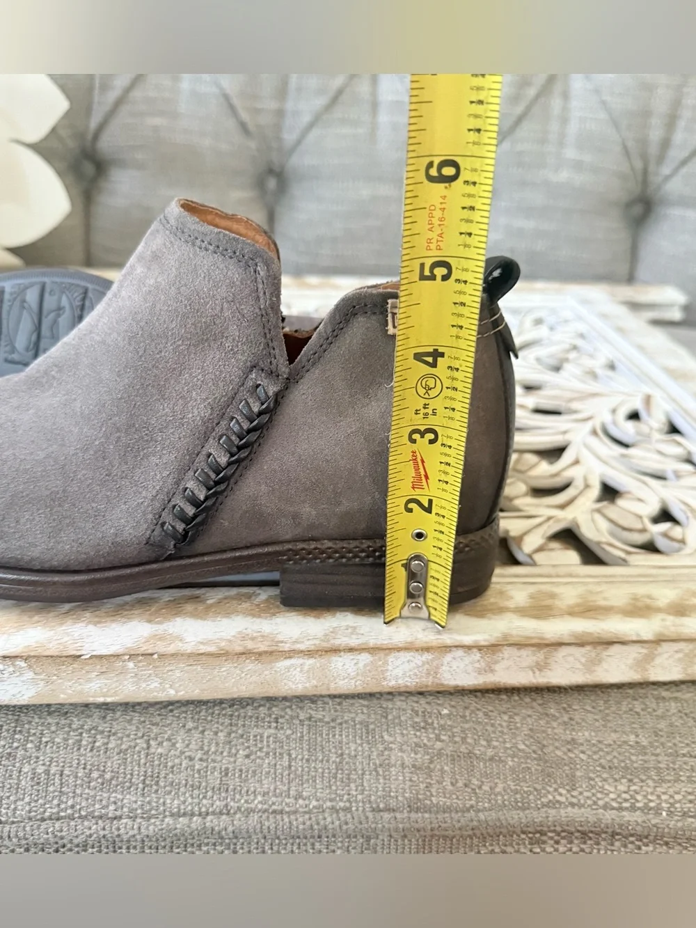 PIKOLINOS Taupe Suede Leather Chukka Boots Women’s 39 Women’s 8.5